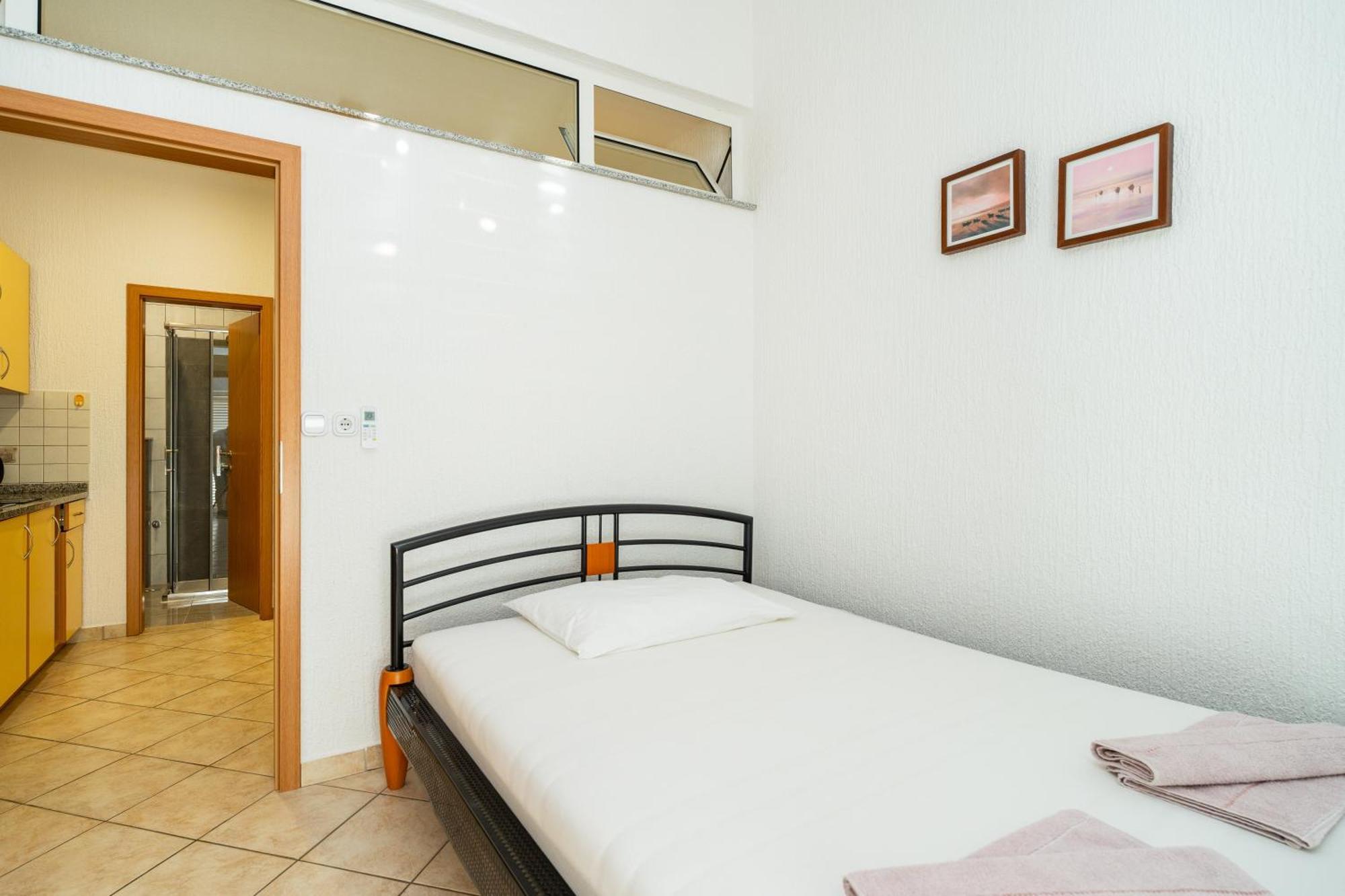 Apartments Cvetka Novalja Dış mekan fotoğraf