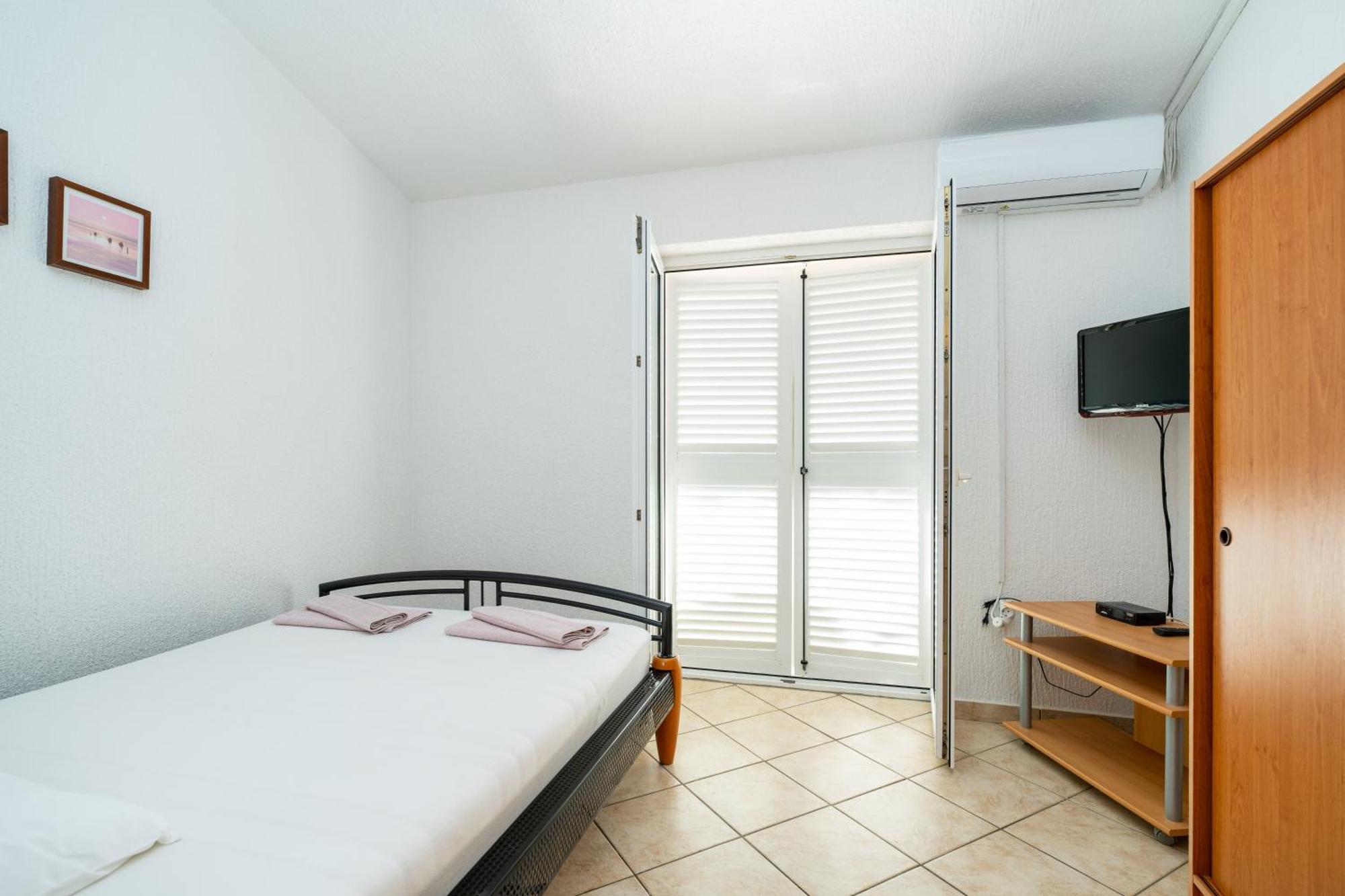 Apartments Cvetka Novalja Dış mekan fotoğraf